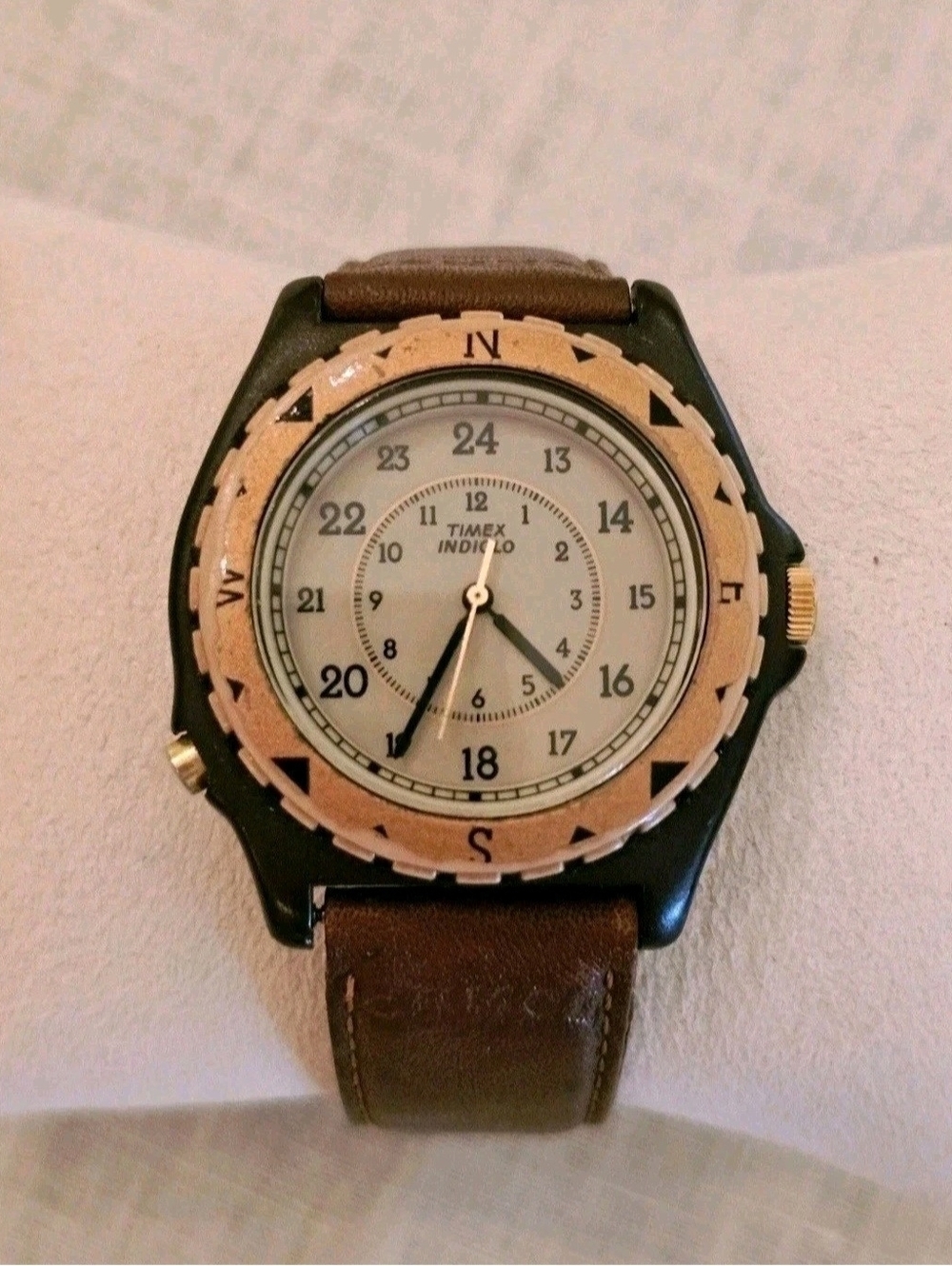 Vintage Timex Adventurer Brown Camel Cash Cigarettes Watch Indiglo Quartz 39mm - Picture 3 of 10